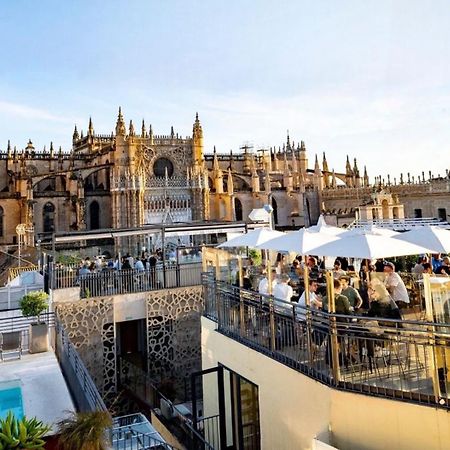 Eme Catedral Mercer Hotel Sevilla Eksteriør bilde The roof terrace of the hotel