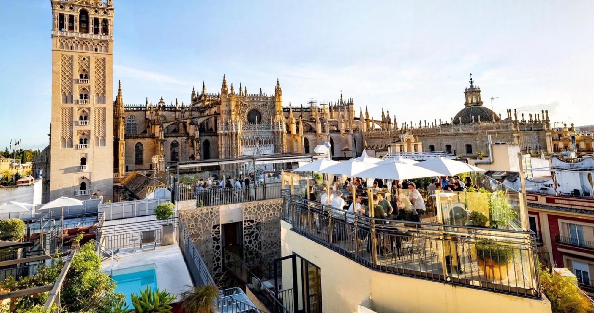 Eme Catedral Mercer Hotel Sevilla Eksteriør bilde The roof terrace of the hotel