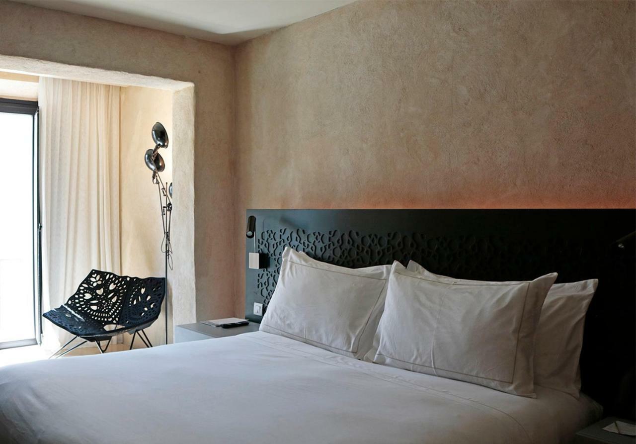Eme Catedral Mercer Hotel Sevilla Eksteriør bilde A room at the hotel